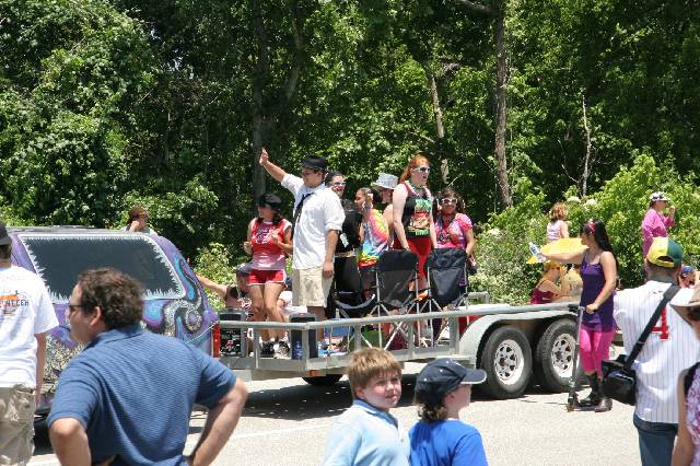 2006_ArtCar_3_Parade 320 